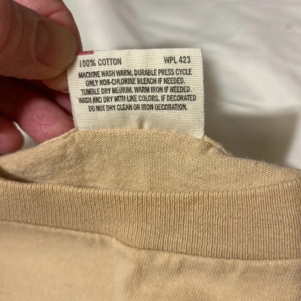Levi’s Tan Tshirt with Stripe size M 100% Cotton - Picture 4 of 7